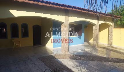 Casa a venda em Peruíbe