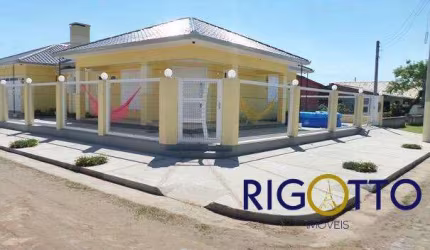 Casa com 4 quartos à venda no Balneário Figueirinha, Arroio do Sal  por R$ 950.000