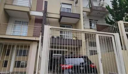 Casa com 3 quartos à venda na Nossa Senhora da Saúde, Caxias do Sul  por R$ 715.000