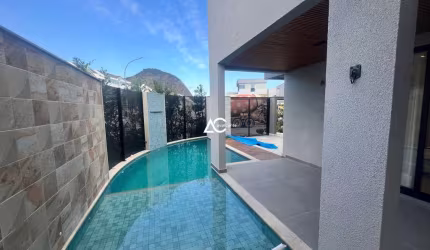 Espetacular Casa contemporânea à Venda em Vargem Pequena, Rio de Janeiro - RJ: 5 Quartos, 5 Suítes, 3 Salas, 7 Banheiros, 5 Vagas, 420m².