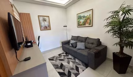 Casa a venda no Bairro Santa Mônica, com varanda gourmet