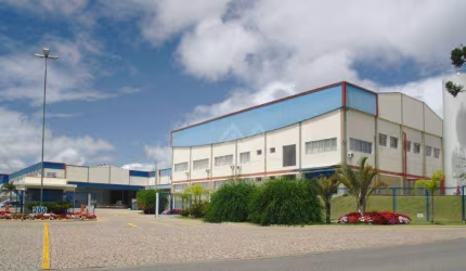 CONDOMÍNIO DE BARRACÕES