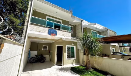 Sobrado à venda no bairro Costeira - São José dos Pinhais/PR