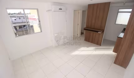 Apartamento semimobiliado no Condomínio Granada I - pronto para morar!