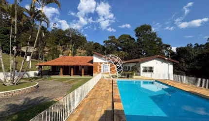 Chácara com 4 dormitórios, 48000 m² - venda por R$ 1.590.000,00 ou aluguel por R$ 7.500,00/mês - Peão - Piracaia/SP