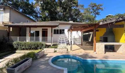 Casa com 3 dormitórios à venda, 210 m² por R$ 1.070.000,00 - Retiro das Fontes - Atibaia/SP