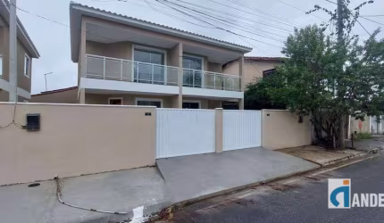 JA15526 - Excelente Casa Duplex de 1° locação