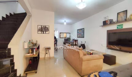Casa com 2 dormitórios para alugar, 190 m² por R$ 3.594,00/mês - Planalto - Belo Horizonte/MG
