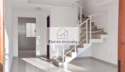 Casa Duplex à venda com 3 quartos sendo 1 suíte no Jardim Vitória