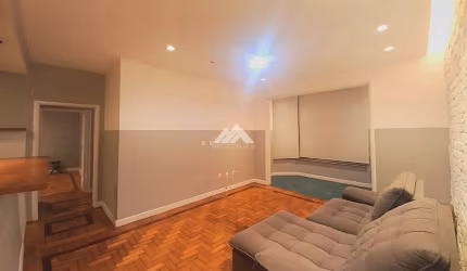 Apartamento REFORMADO à venda em Botafogo!!