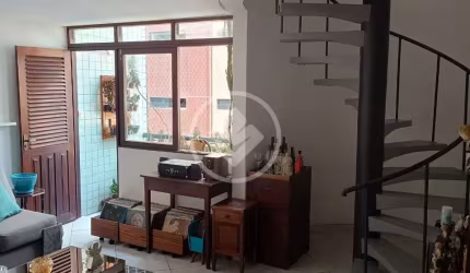 Cobertura Duplex em tambaú com móveis planejados com 4 quartos e 258m2