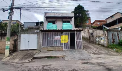 Casa com 3 dormitórios à venda, 110 m² por R$ 399.000,00 - Grama - Juiz de Fora/MG