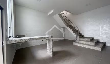 Casa Geminada à venda, 3 quartos, 1 suíte, 2 vagas, Jardim Santa Clara - Ipatinga/MG