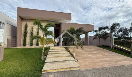 Casa à venda, 3 quartos, 1 suíte, 4 vagas, Condomínio Fechado Lagoa Silvana - Caratinga /MG