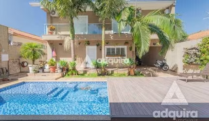 Casa com piscina à venda contendo 4 quartos na Vila Estrela