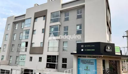 Apartamento à venda, Semi Mobiliado, 30 metros do Colégio Sagrada Família, Churrasqueira, Uvaranas