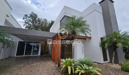 CASA DE ALTO PADRÃO EM CONDOMINIO FECHADO NO IMBÉ