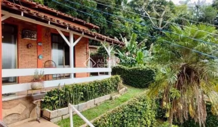 Casa com 4 quartos à venda na Antônio Meneses Vasconcelos Drumond, 235, Fazenda, Itajaí, 270 m2 por R$ 1.300.000