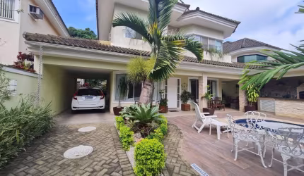 Casa à venda em Vargem grande