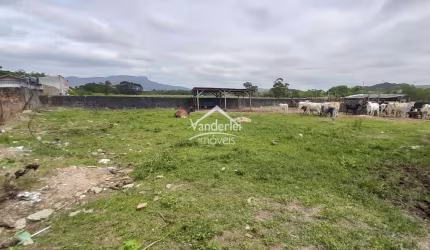 Amplo terreno com 984,85 m² em excelente localização no bairro Ponte do Imaruim em Palhoça - SC