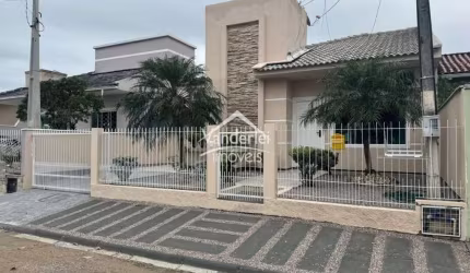 Casa no bairro Madri com ótima localização.