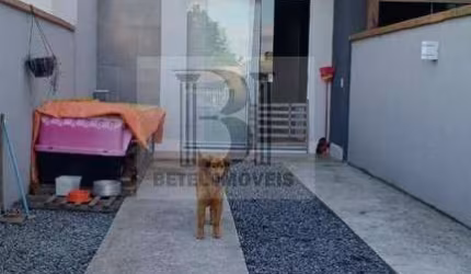 Sobrado Geminado para Venda em Jaraguá do Sul / SC no bairro Tifa Martins