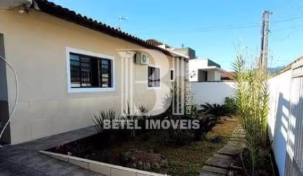 Casa à venda no rio da luz