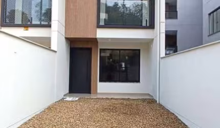 Casa com 2 quartos à venda no Velha, Blumenau , 119 m2 por R$ 580.000