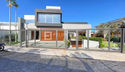 Casa em Coqueiros - Florianópolis, SC