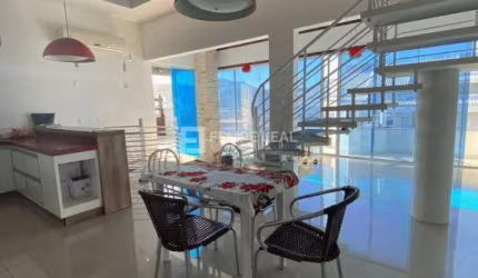 Cobertura triplex em Ingleses do Rio Vermelho - Florianópolis, SC