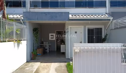 Casa Sobrado em Forquilhas - São José, SC