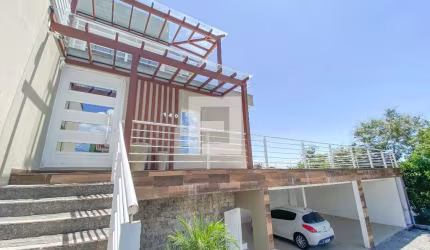 Casa em Agronômica  -  Florianópolis