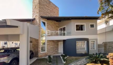 Casa em Condominio em Roçado - São José, SC