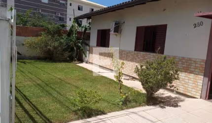 Casa em Ingleses do Rio Vermelho - Florianópolis, SC