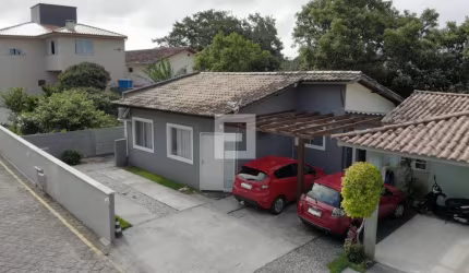 Casa em Condominio em Ingleses do Rio Vermelho - Florianópolis, SC