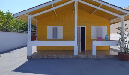Casa para Venda em Itanhaém, Balneário Bopiranga, 2 dormitórios, 3 banheiros, 5 vagas