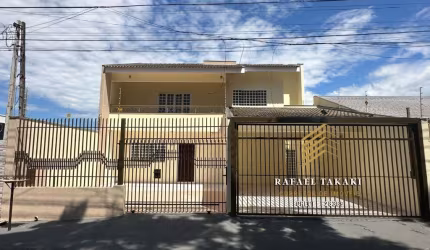 SOBRADO COM 4 QUARTOS NO JARDIM LIBERDADE
