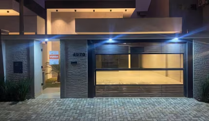 Casa para Venda em Umuarama, Zona II, 3 dormitórios, 3 suítes, 1 banheiro, 2 vagas