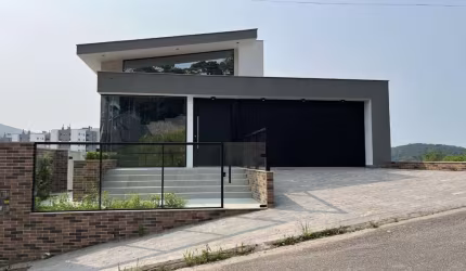 Casa com 3 quartos à venda na Rua das Cabreúvas, 12, Pedra Branca, Palhoça por R$ 2.500.000