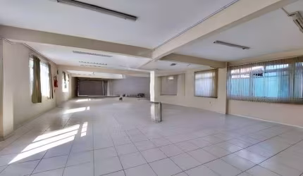 Sala comercial para alugar na Rua Luiz Fagundes, 2146, Picadas do Sul, São José por R$ 5.000
