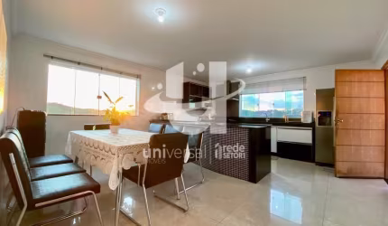 Casa com 5 Quartos uma vista deslumbrante e acabamento de primeira por R$ 1.100.000,00 no Quintas das Avenidas - Juiz de Fora/MG