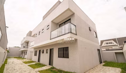 Sobrado em condomínio fechado com 3 quartos à venda, 130 m² - Boqueirão - Curitiba/PR