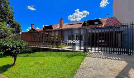Casa com 4 quartos à venda, 305 m² - Portão, Curitiba/PR