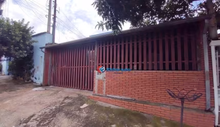 Casa  com 2 quartos na frente, mais 02 casas de 1 quarto nos fundos, ter 200 m², constr. 129 m² por R$ 300.000 - Parque Cidade Campinas - Campinas/SP