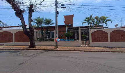 Casa com 3 dormitórios à venda, 371 m² por R$ 1.400.000,00 - Planalto do Sol - Sumaré/SP