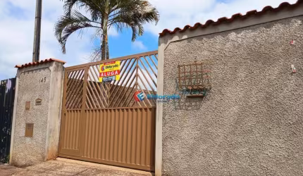 Casa com 2 quartos construída nos fundos, terreno 350 m² -  por R$ 430.000 ou aluguel por R$ 2.186/mês - Vila San Martin - Campinas SP.