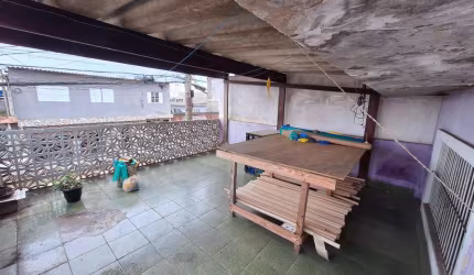 Casa 2 dormitórios mais edicula 2 comodos 2 vagas de garagem