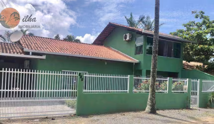 Casa com 3 dormitórios à venda, 148 m² por R$ 700.000,00 - Da Praia Grande - São Francisco do Sul/SC