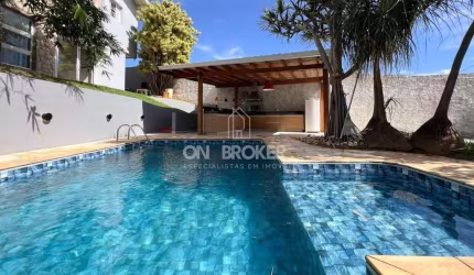 Casa com 3 dormitórios à venda, 184 m² por R$ 900.000,00 - Vila Genoveva - Valinhos/SP