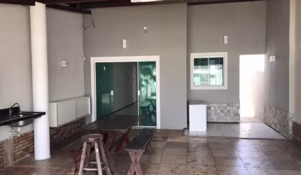 Linda Casa na Vila Canaria